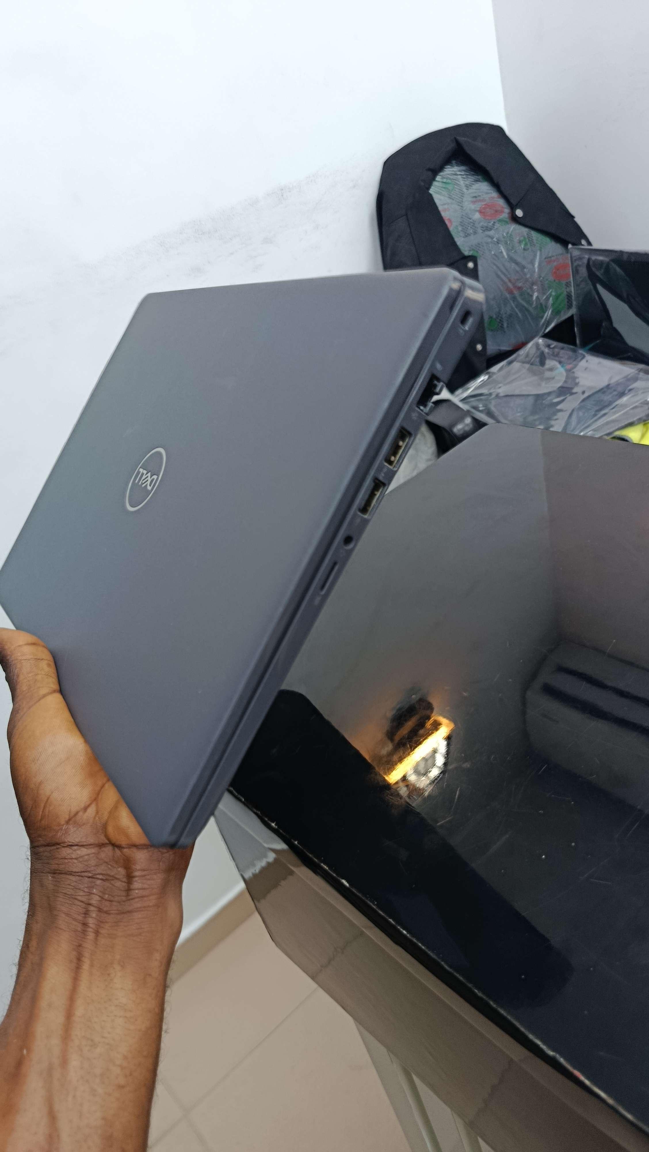 Dell latitude 3410 image5