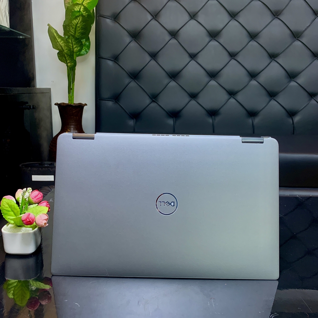 Dell latitude 7400 2in1 image2