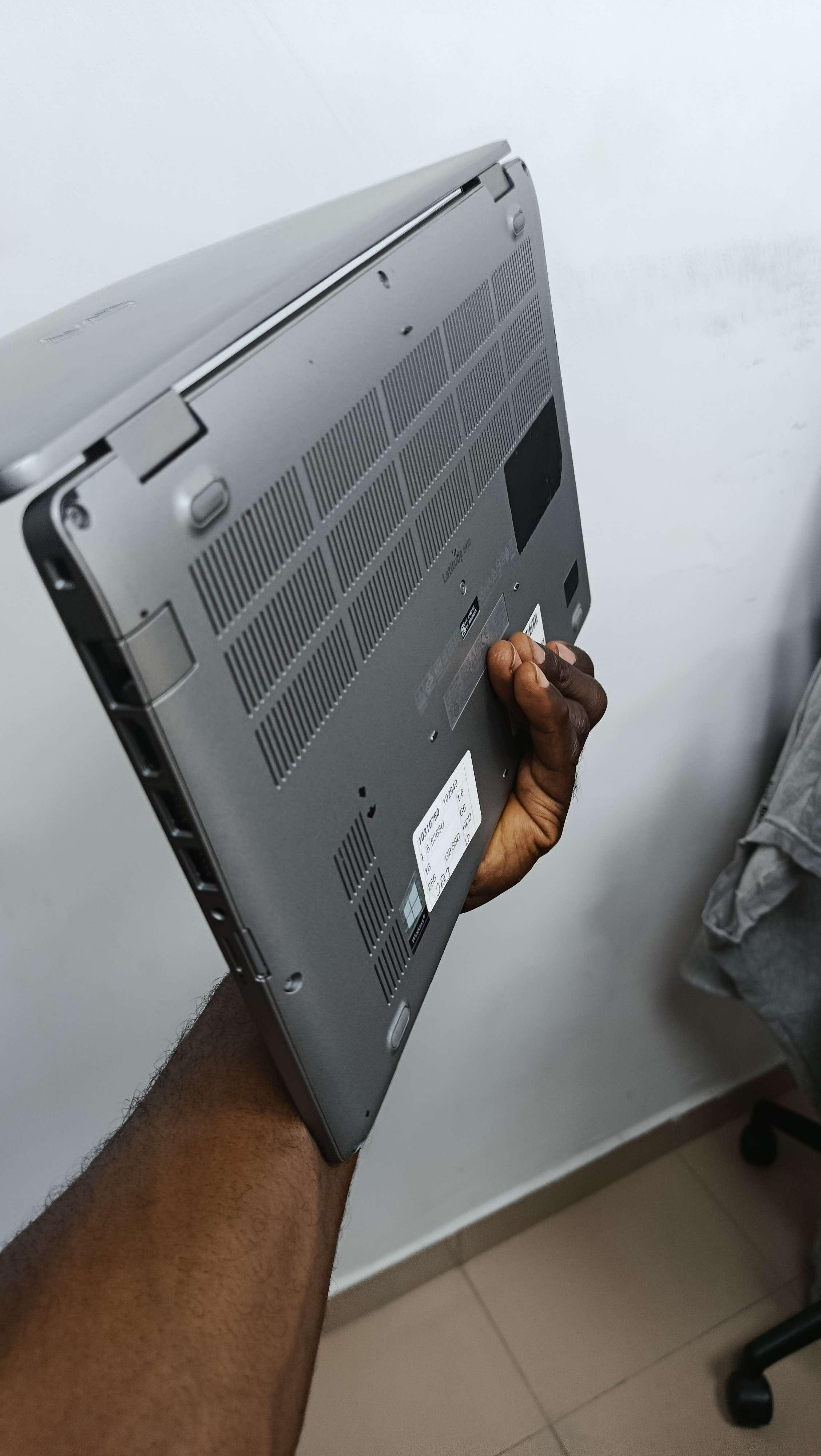 Dell latitude 3510 image4