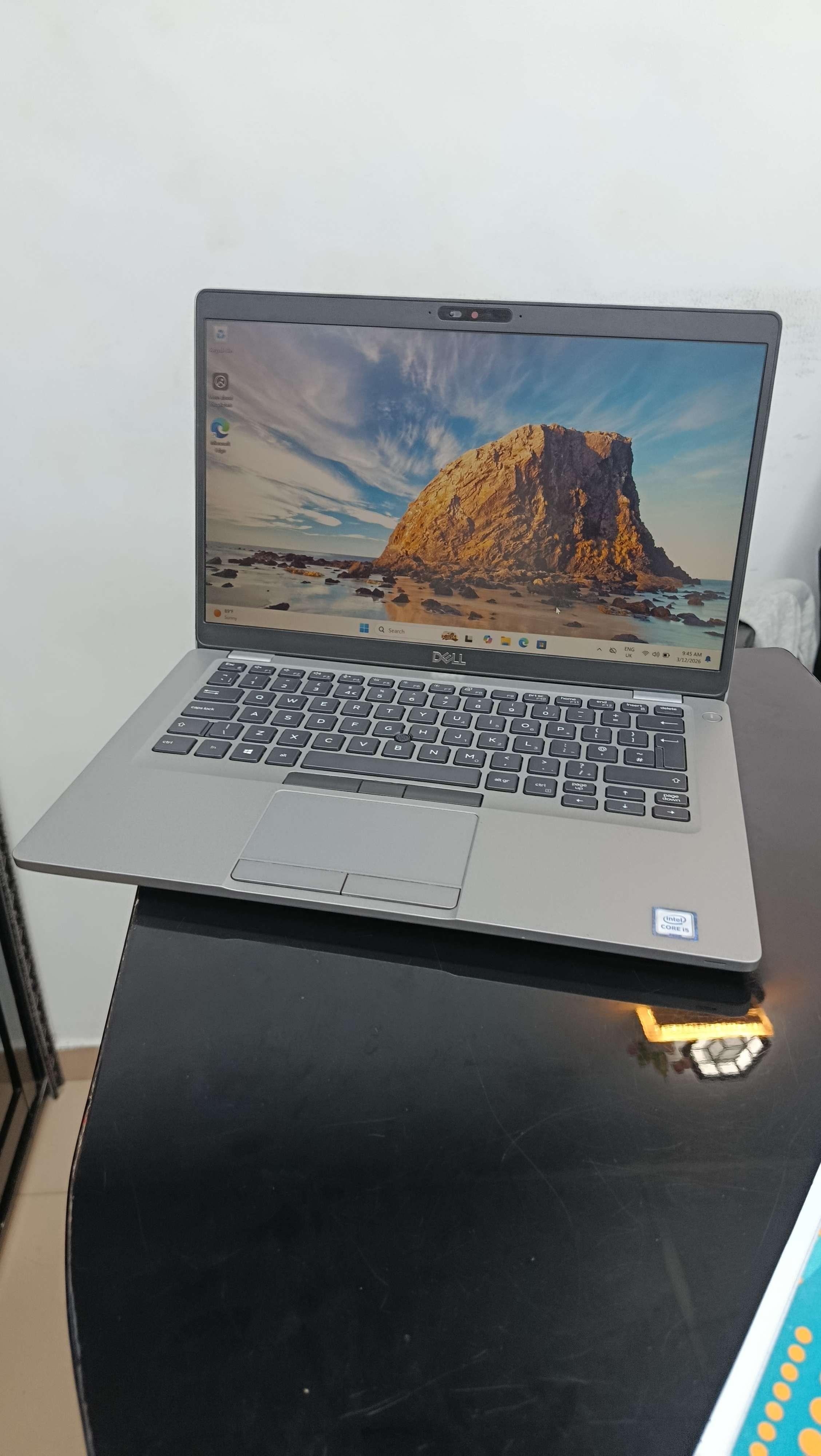 Dell latitude 3510 image1